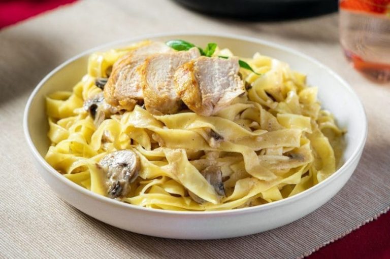 Fettuccine alfredo